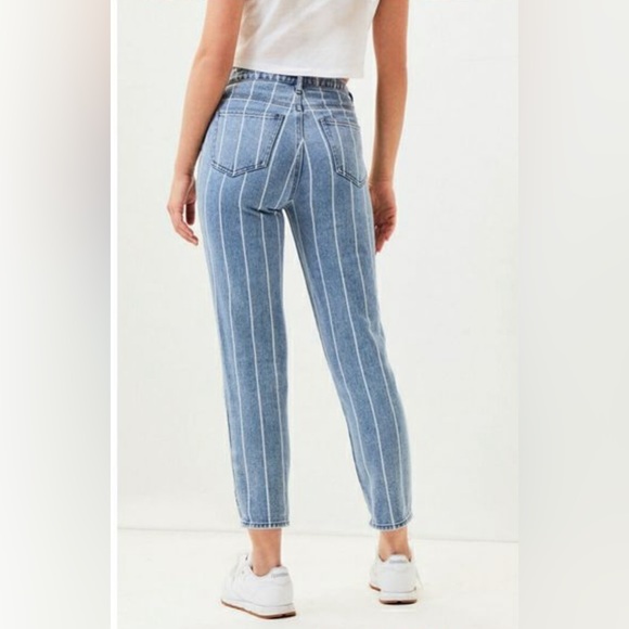 Pacsun Striped Cropped Mom Jean Size 29 - Picture 3 of 3